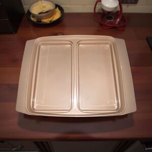 Vintage Almond Tupperware Deviled Egg Carrier & Lid  #723-3